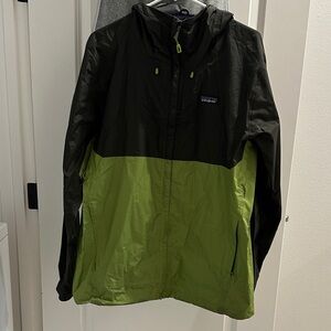 Patagonia Men’s Two Toned Rain Jacket